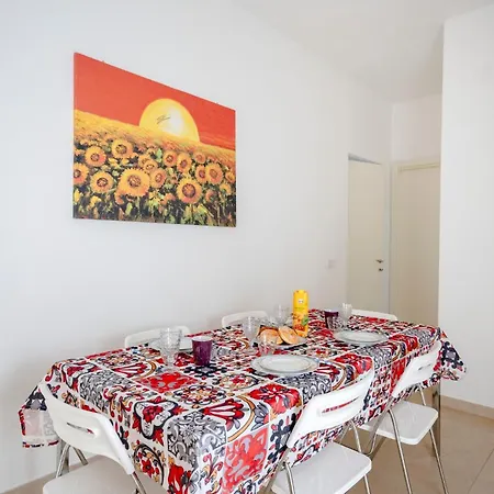 Guesthost - Dimora Melillo - Lovely Seaview Apartment
