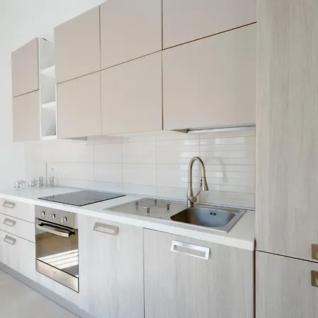 Guesthost - Dimora Melillo - Lovely Seaview Apartman Bari